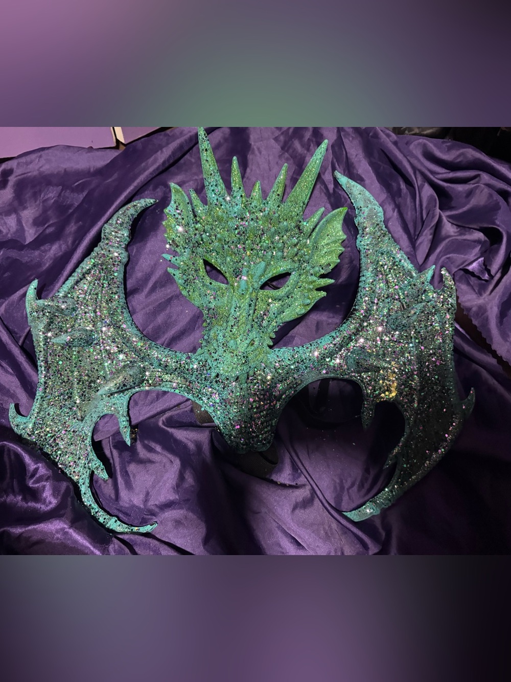 Green Dragon Glitter Accent Mask/wing set.